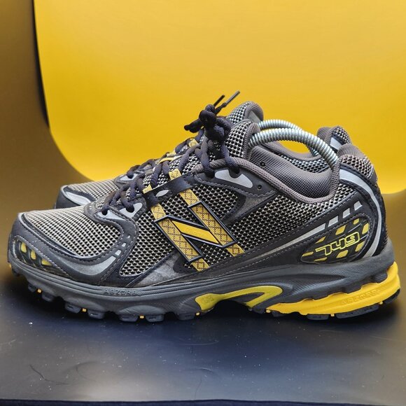 New Balance 749 (2009) - Picture 5 of 6